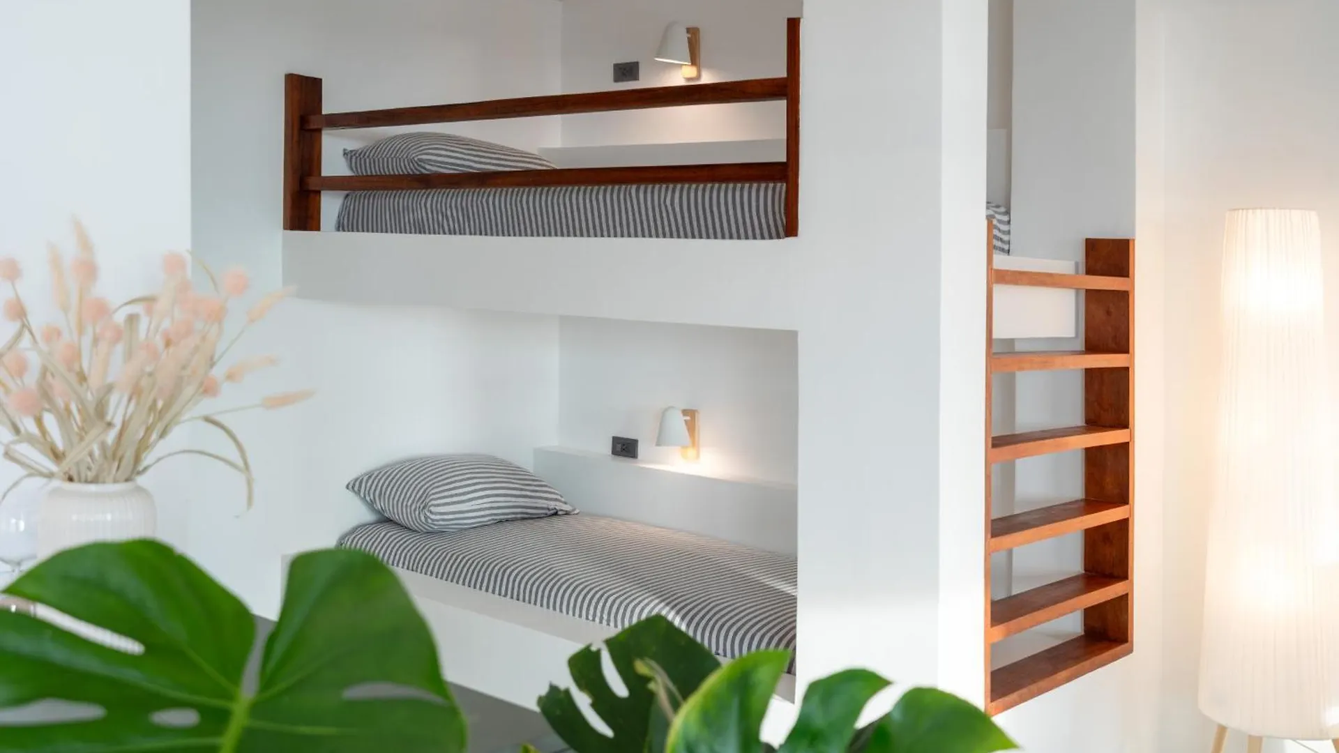 The Guu Villas - Luxe Seaview Villa Resort Ko Lanta