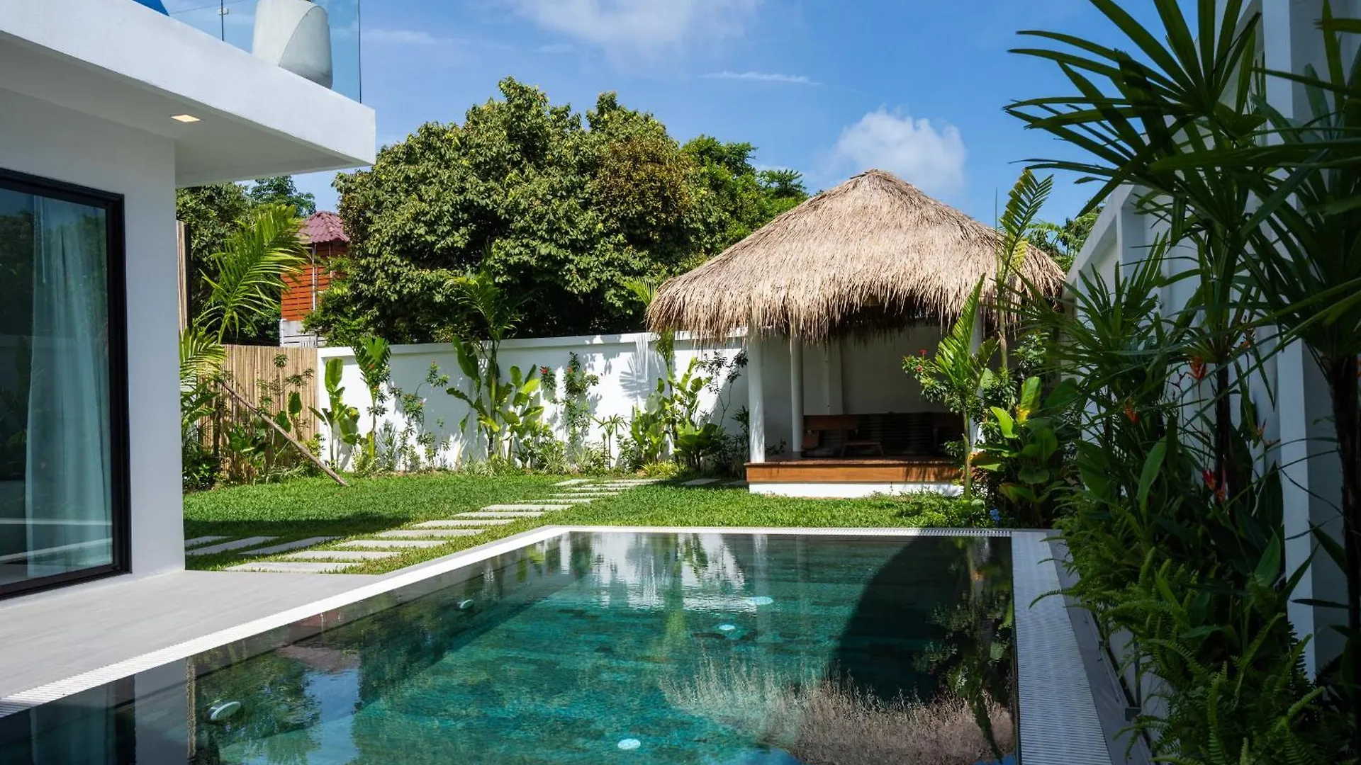 The Guu Villas - Luxe Seaview Villa Resort Ko Lanta