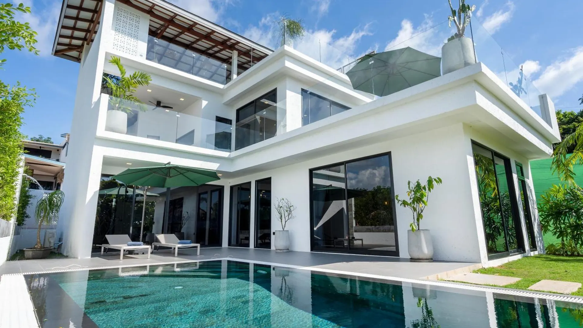 The Guu Villas - Luxe Seaview Villa Resort Ko Lanta