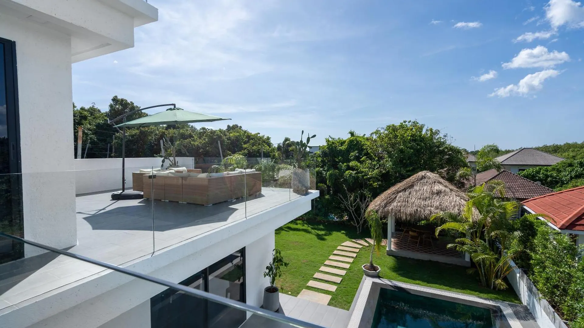 The Guu Villas - Luxe Seaview Villa Resort Ko Lanta