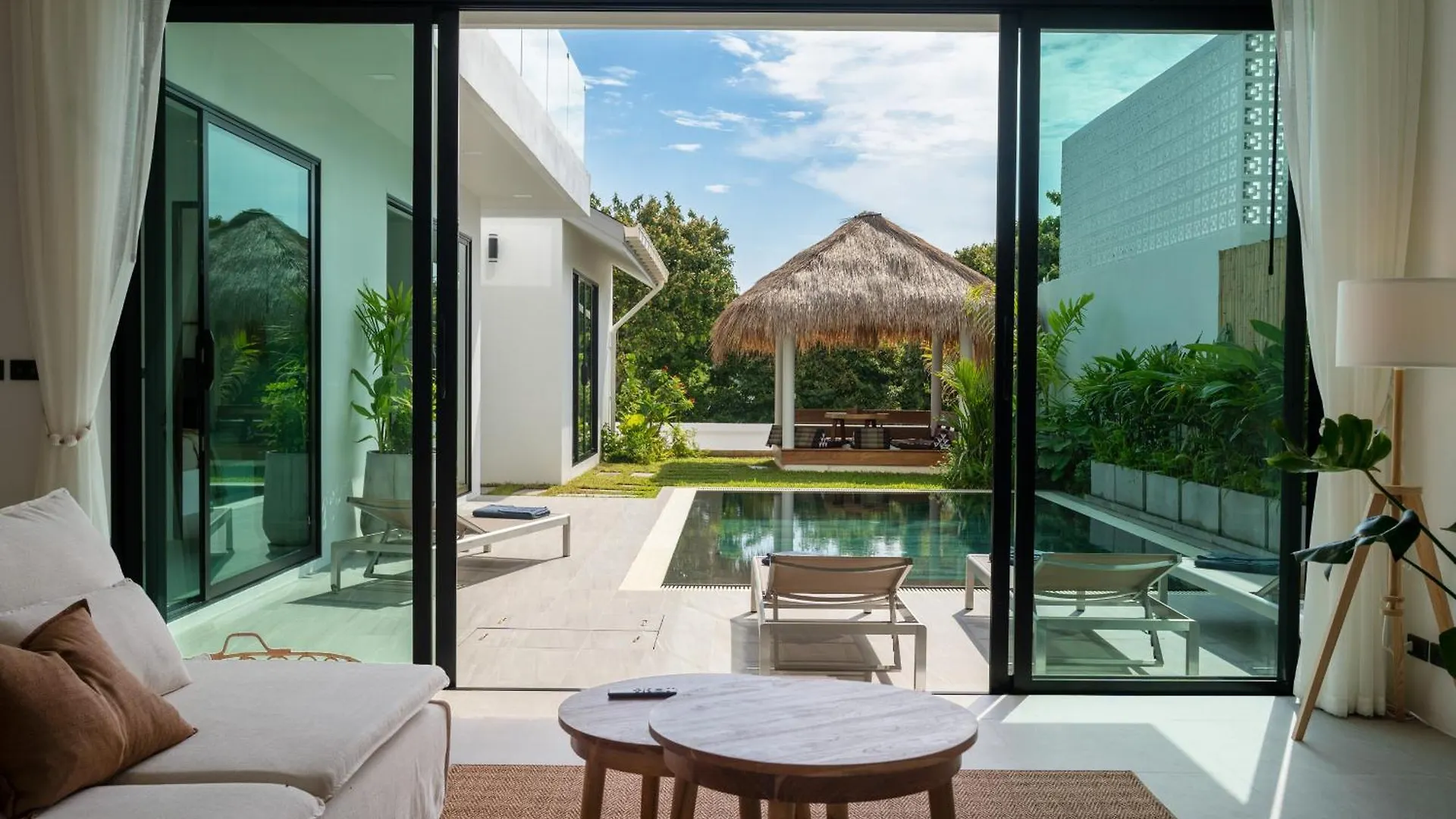 The Guu Villas - Luxe Seaview Villa Resort Ko Lanta